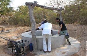 Construction d'un puits pour le jardin maraîcher de la maison médicale de Wassadou