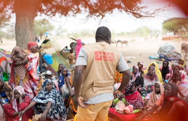 Les équipes de Première Urgence Internationale interviennent auprès des réfigiés soudanais au Tchad.