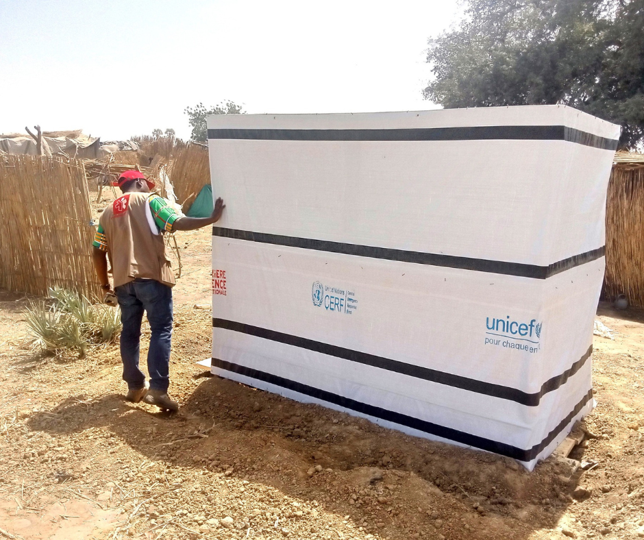 Évaluation de latrines construites dans la localité de Zina, département du Logone et Chari, Extrême-nord, Cameroun, juin 2025 © Première Urgence Internationale 