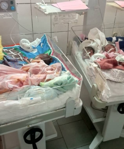 santé maternelle et néonatale au Togo, naissance de quadruplés à Biankouri